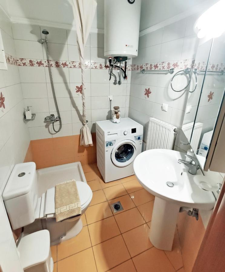 Apus Family Apartment Lefkáda Eksteriør bilde